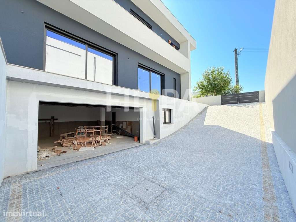 Moradia V3 Nova - Silva Escura, Maia - Grande imagem: 4/25