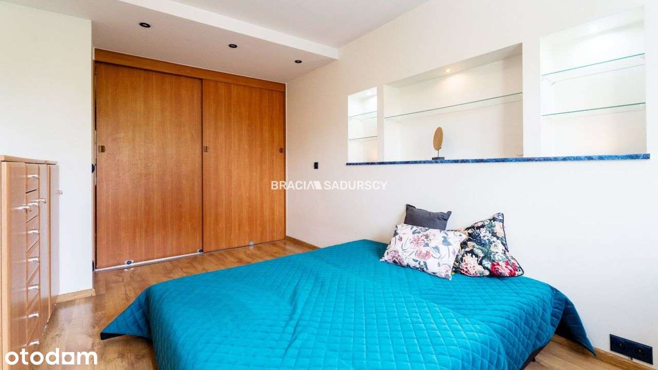 3-pokojowe mieszkanie z loggią- Zawodzie-15