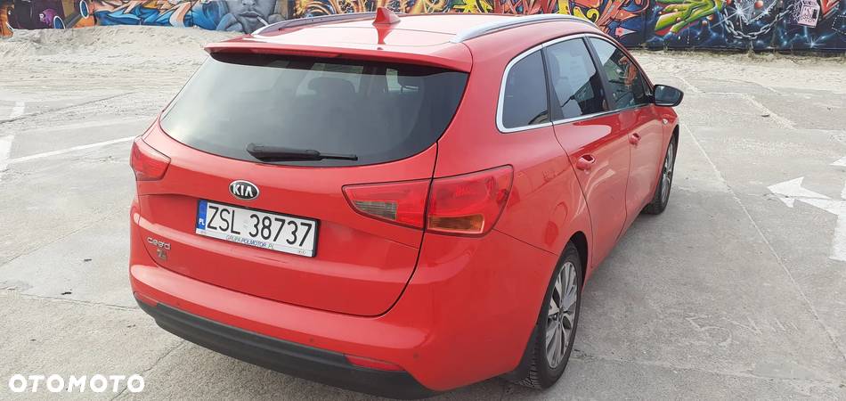 Kia Ceed Cee'd 1.6 GDI Smart Plus - 10