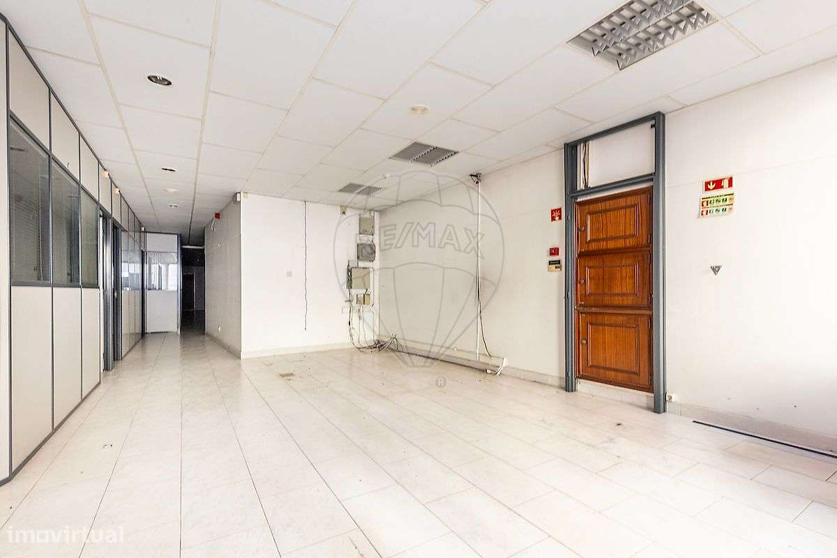 Loja  para arrendamento - Grande imagem: 4/8