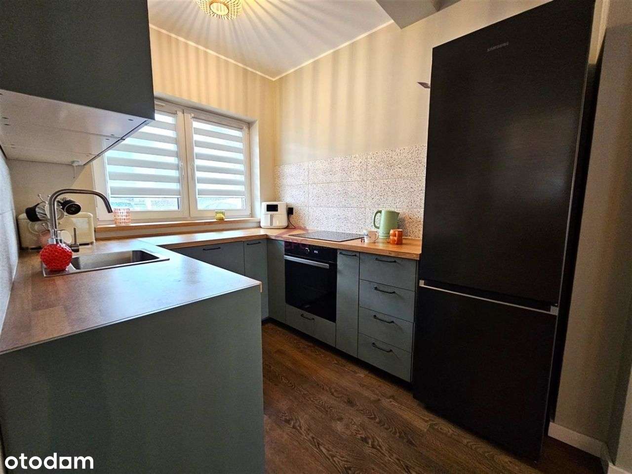 Dom na zamkniętym osiedlu – wyposażenie w cenie!-7