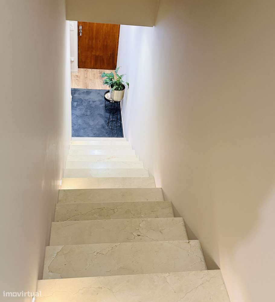 Moradia 3 frentes 200m praia-30