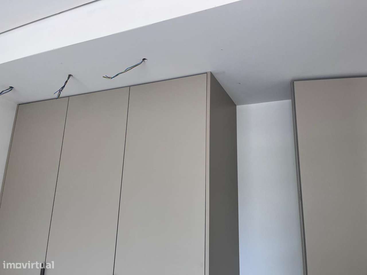 T1 Novo com varanda, garagem e eficiência energética A+-7