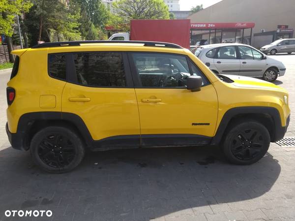 Jeep Renegade 1.3 GSE T4 Turbo Upland 4x4 S&S - 8