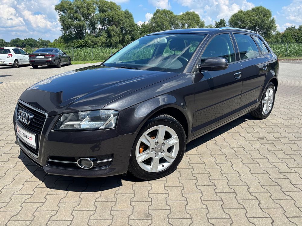 Audi A3 8P (2003-2012) 1.4T FSI Ambiente 2012