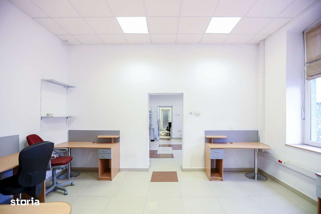 Infrastructură Premium pentru Afaceri IT - Disponibilă Acum - Imagine principală: 5/20