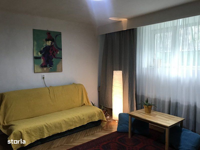 Apartament mobilat, utilat, pe strada Horea