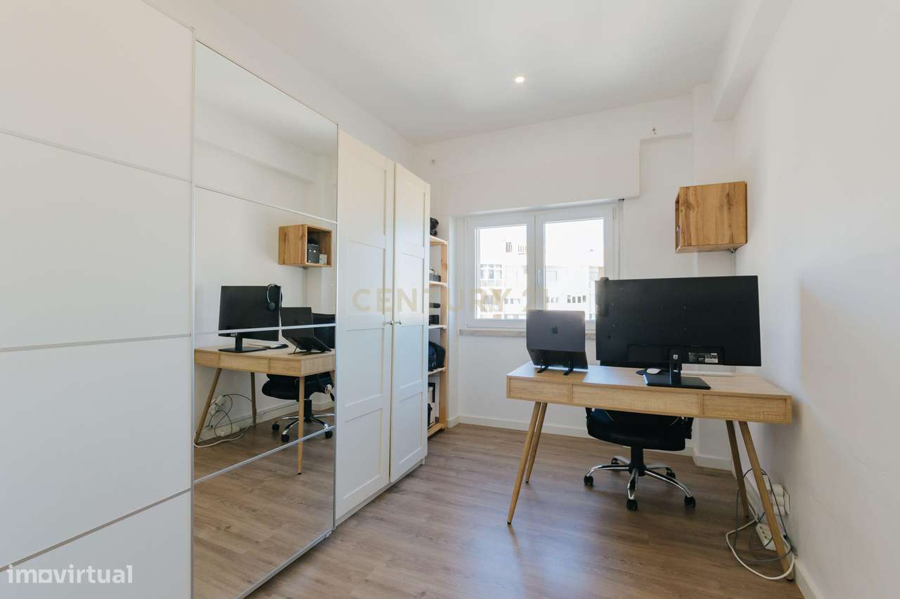 Apartamento T2 Totalmente remodelado com vista desafogada-10