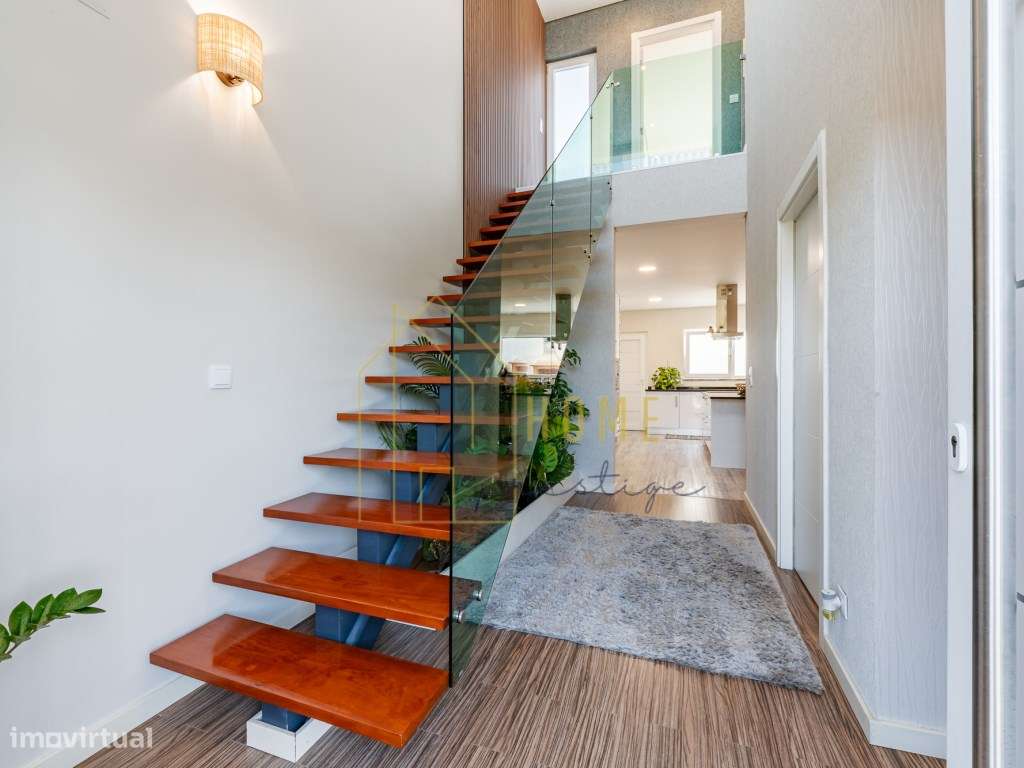 Moradia T4 na Urbanização Jardins de Santiago- Setúbal-22