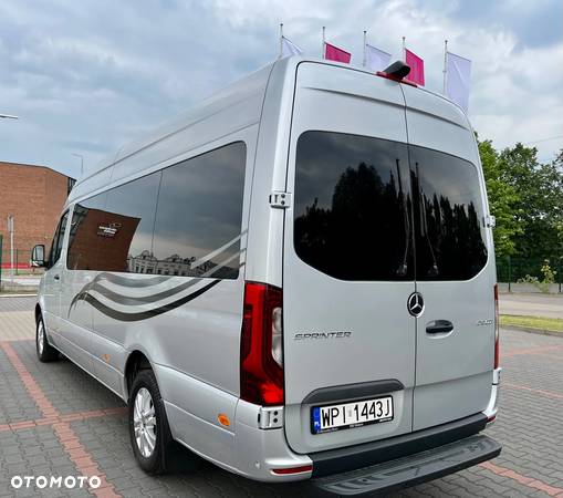 Mercedes-Benz Sprinter - 2