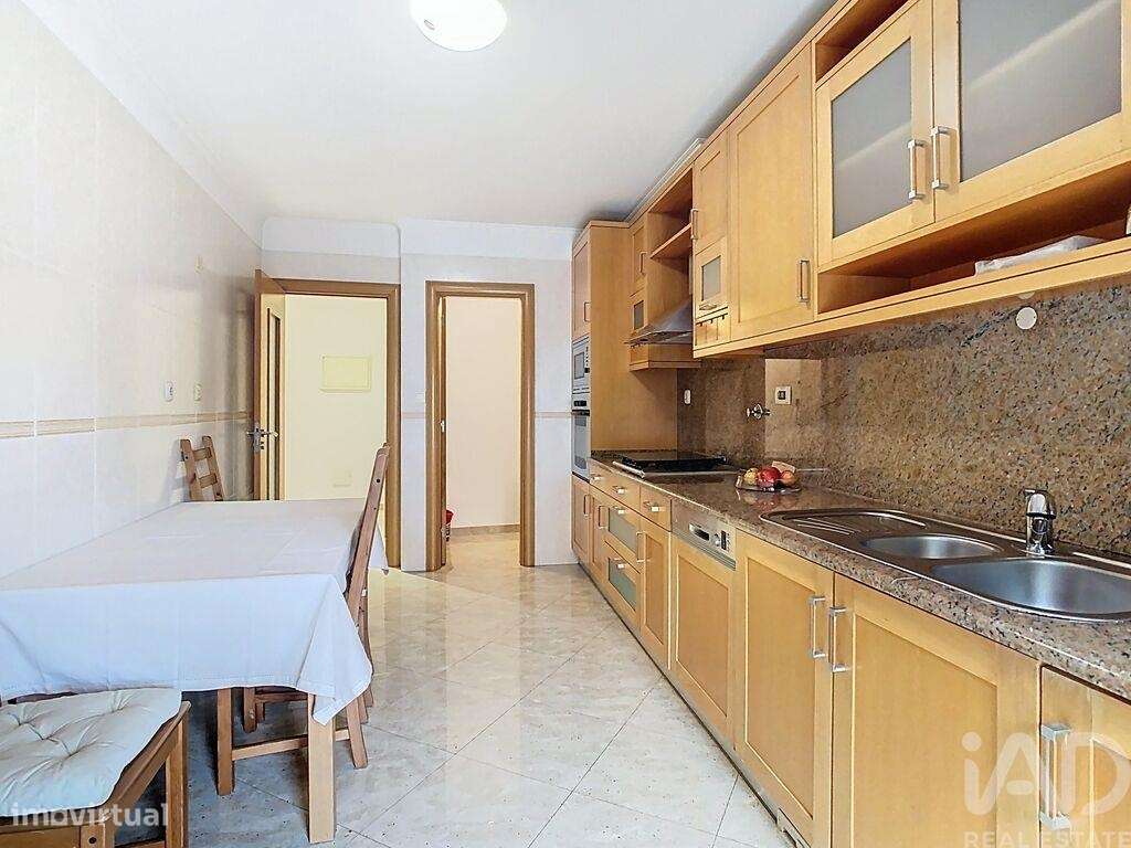 Apartamento T2 em Odivelas de 102,00 m2 - Grande imagem: 4/27