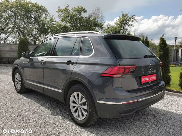 Volkswagen Tiguan - 23