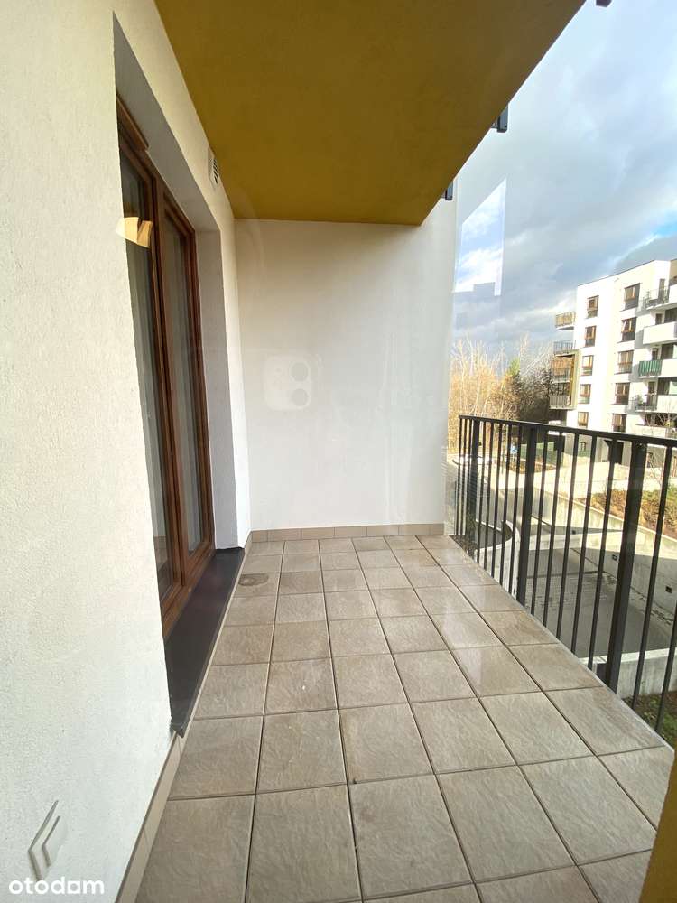 Jasne dwa pokoje ! Metro ! SKM ! Garaż ! Duży balkon ! wyposażone-5