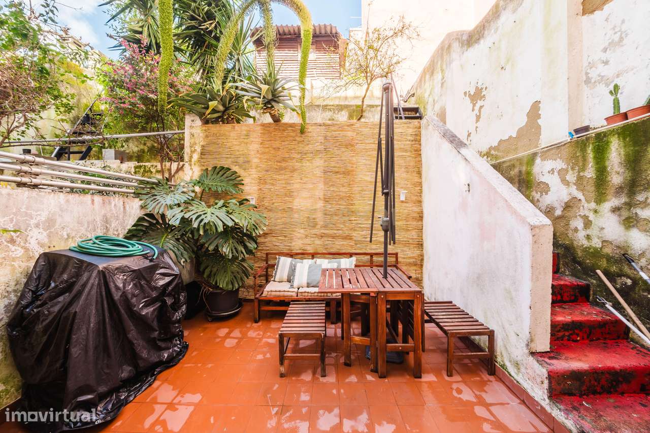 T2 com Amplo Terraço Privativo em Lisboa-28