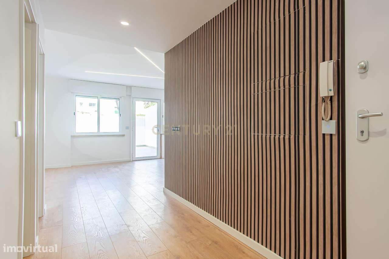 Oportunidade | ApartamentoT3 totalmente remodelado c/Terraço | Agualva - Grande imagem: 3/33