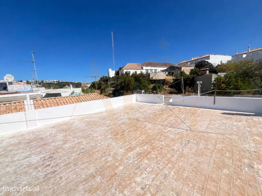 Oportunidade de Reabilitação e Desenvolvimento em Tavira-0