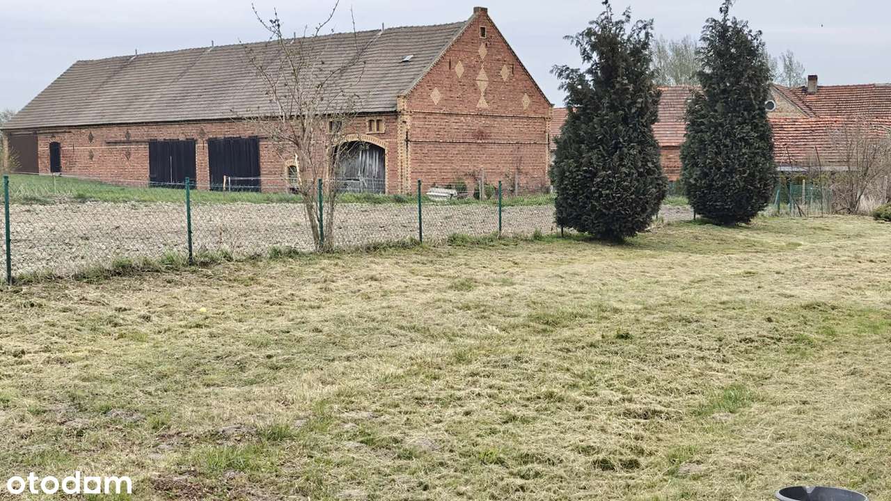 Dom wolnostojący z działką 3711 m² na sprzedaż-2