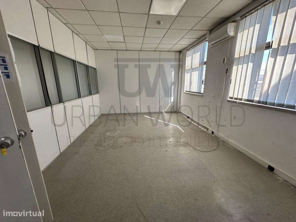 Armazém Industrial, Z. Industrial Torres Novas - Santarém, 12.056 m2-16