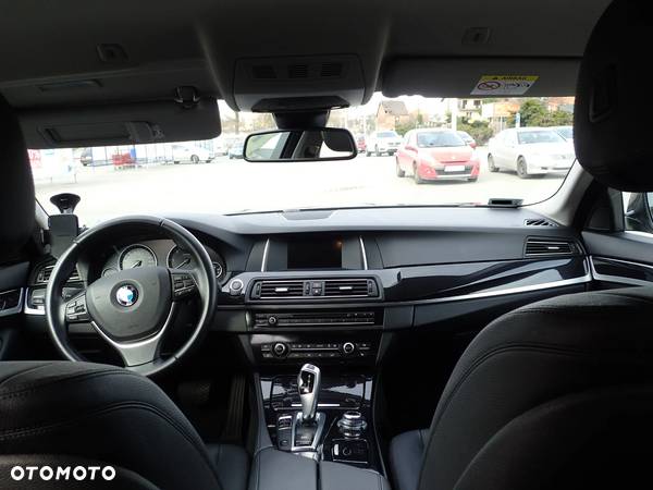 BMW Seria 5 520d - 15