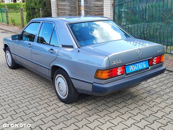 Mercedes-Benz W201 (190) - 19