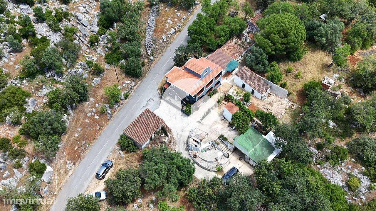 Moradia T3+1 no Desbarato, São Brás de Alportel-40