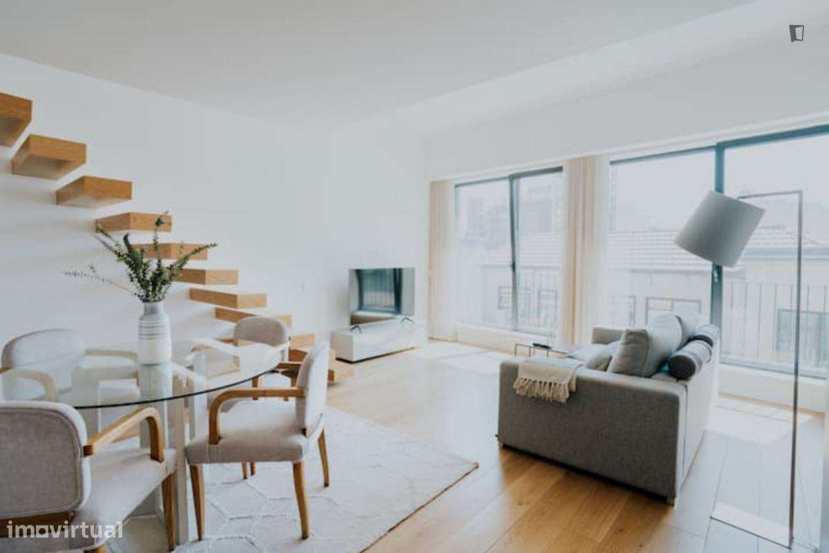 Estúdio - localizado em Santo Ildefonso Porto - Grande imagem: 5/7