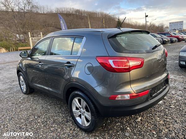 Kia Sportage 1.7 CRDI 2WD Vision - 4