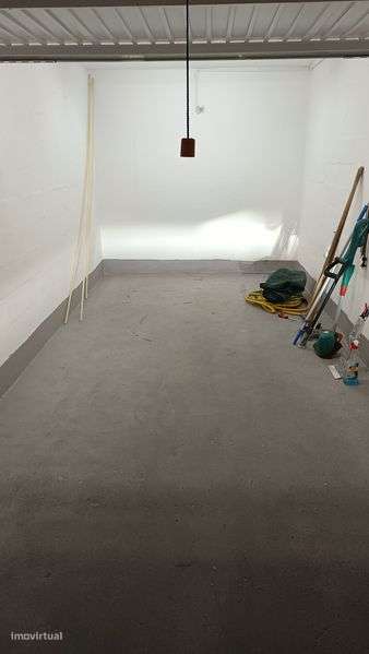 Alugo garagem privada no Barreiro - Grande imagem: 5/7