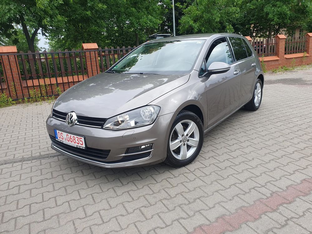 Volkswagen Golf VII 1.2 TSI BlueMotion Technology Style 2016