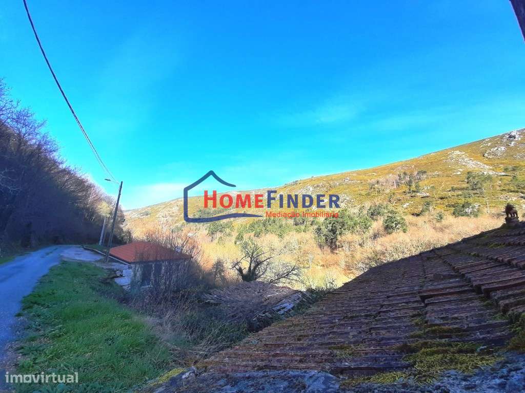 Moradia para Restauro - Fiães, Melgaço-43