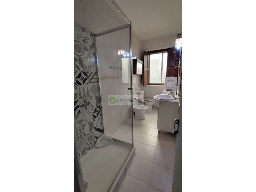 Exclusivo LNHOUSE: Prédio Inteiro / Venda Conjunta de Dois T2 no Ce...-14
