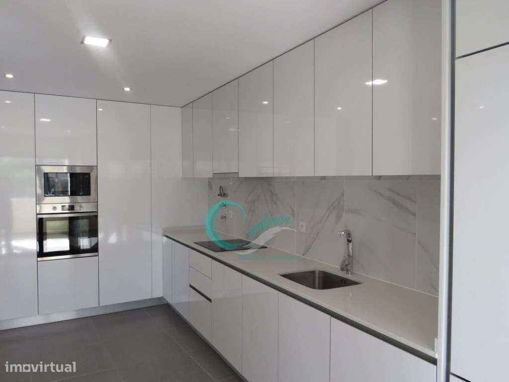 Apartamento T3 com varandas em Santa Marta do Pinhal, Corroios - Grande imagem: 3/45