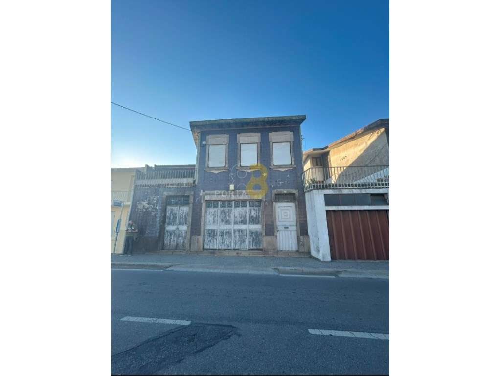 Armazém para Remodelação com Grande Potencial - Milheirós, Maia-10