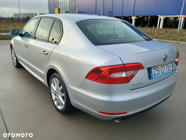 Skoda Superb 1.8 TSI Active - 5