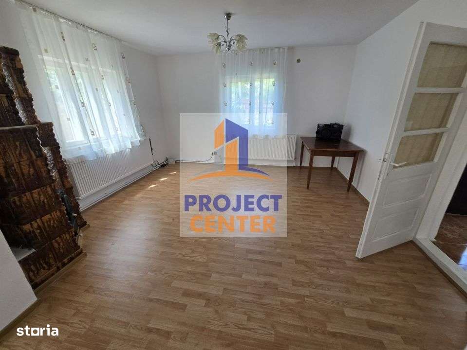 Casa si teren 2561 mp, Babana, stradal, renovata - Imagine principală: 4/13