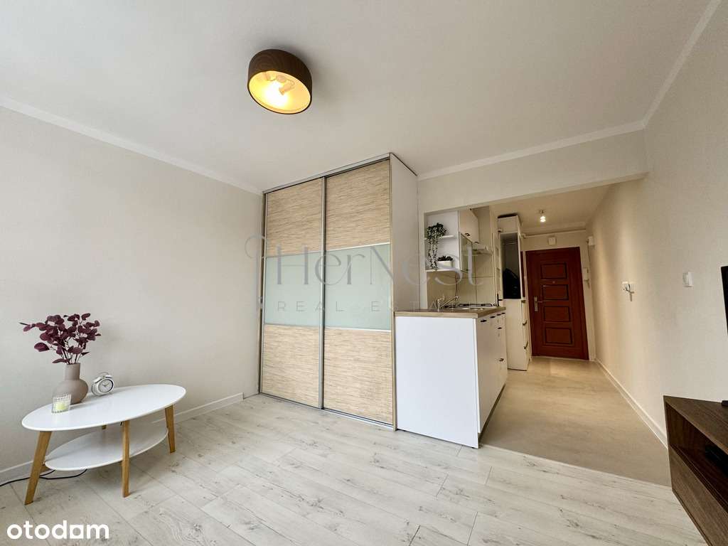 Nowa, niższa cena! Urocza kawalerka | Balkon-3