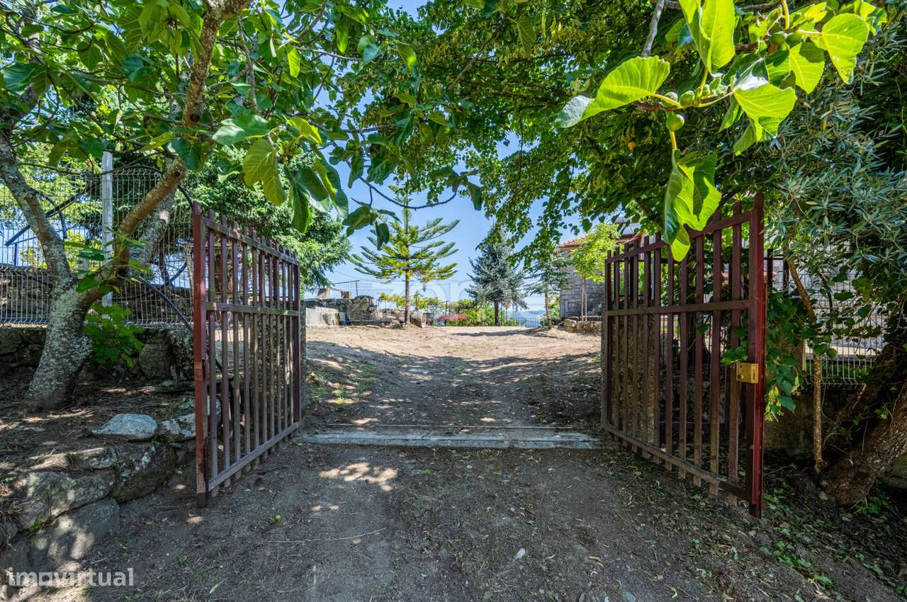 Quinta da Chieira - Cinfães - Moradia T3 renovada e 7 casas de pedra - Grande imagem: 3/42