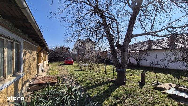 Teren 600 m² cu casa batraneasca Ploiesti, str. Tarcaului