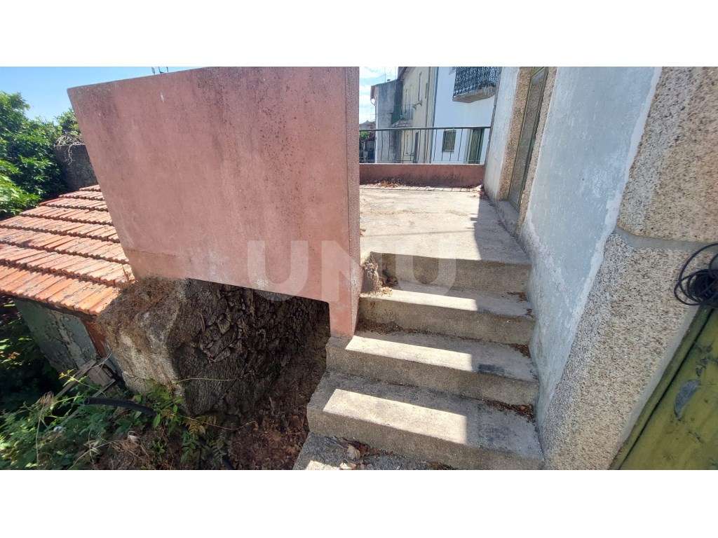 Moradia T5 com Logradouro-5