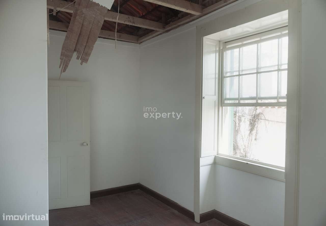 Edifício histórico com projeto aprovado no coração do Funchal-27