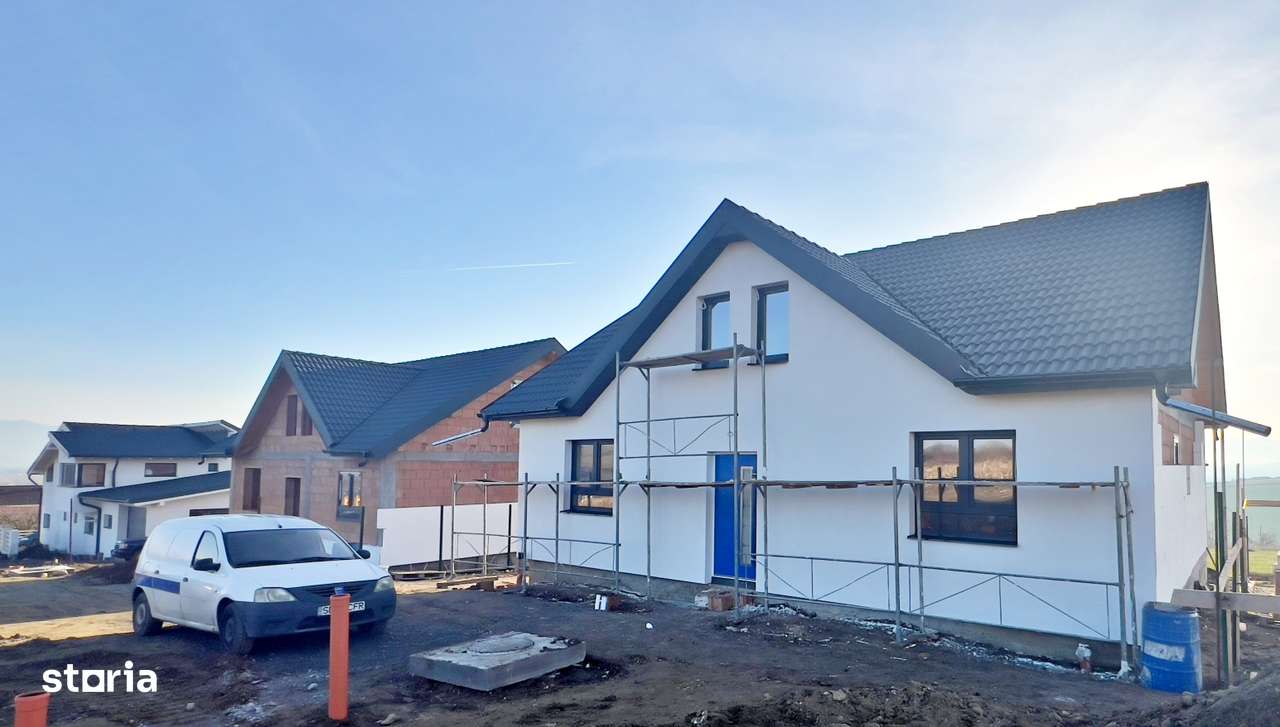 Casă unifamilială de vânzare–Șura Mare. Panoramă deosebită spre Sibiu - Imagine principală: 3/13