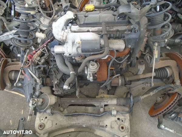 Motor Renault Trafic 1.9 DCI cu injectoare si pompa de inalta din 2002 - 1