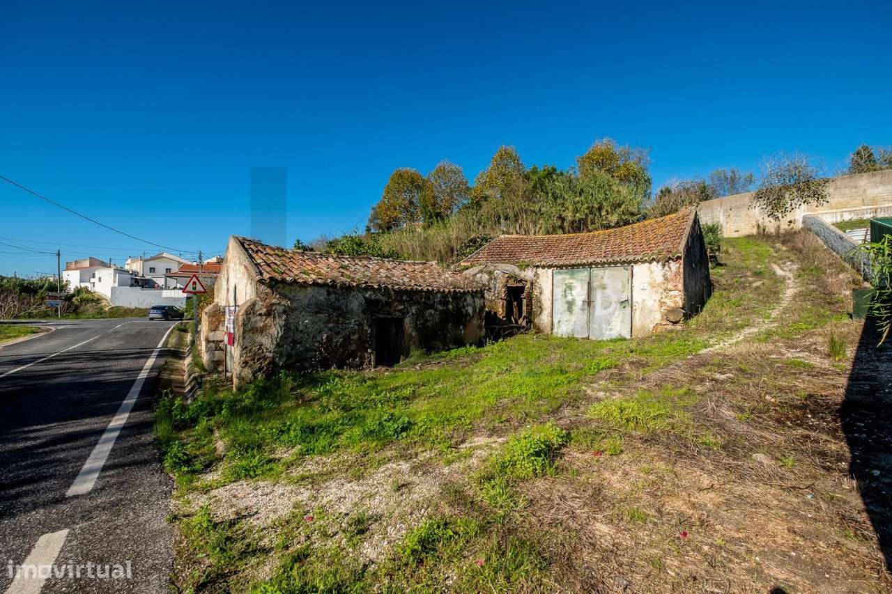 Edificações urbanas com 193m2 na Cadriceira/ Turcifal/ junto ao Campo - Grande imagem: 4/21