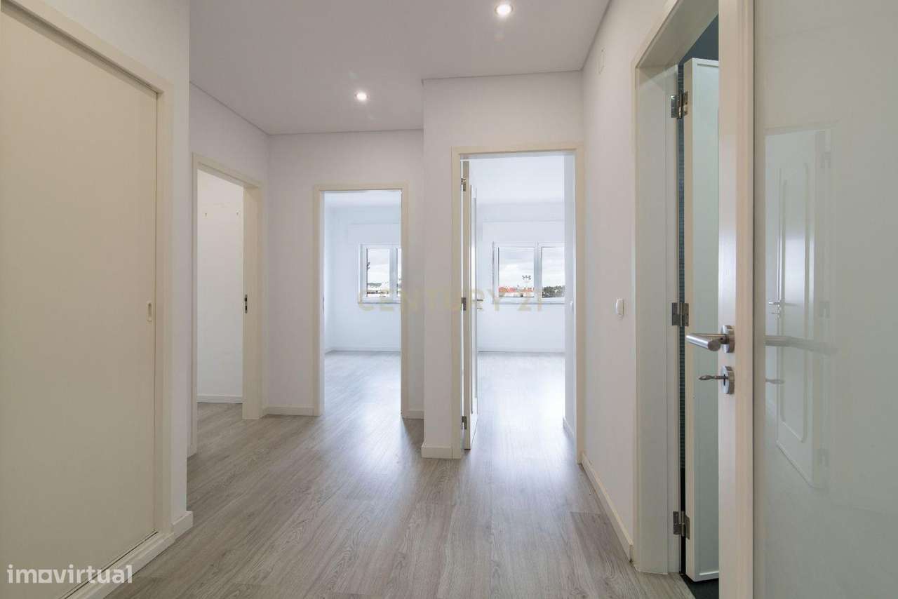 Apartamento T3 Remodelado na Abóboda – Conforto, Modernidade e Localiz-11