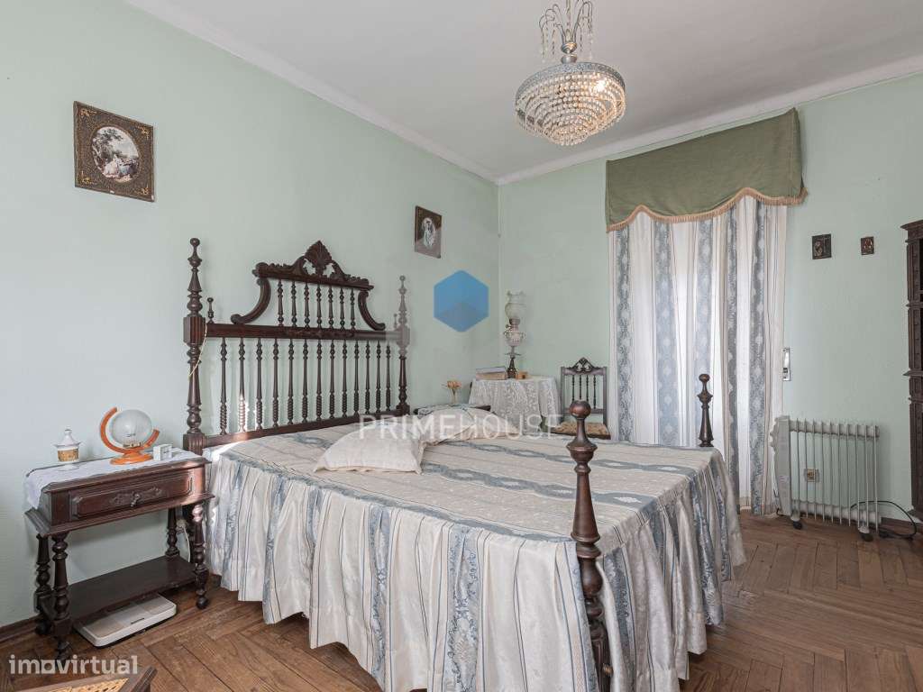 Prédio na Rua da Misericórdia - Centro de Azeitão - Grande imagem: 4/60