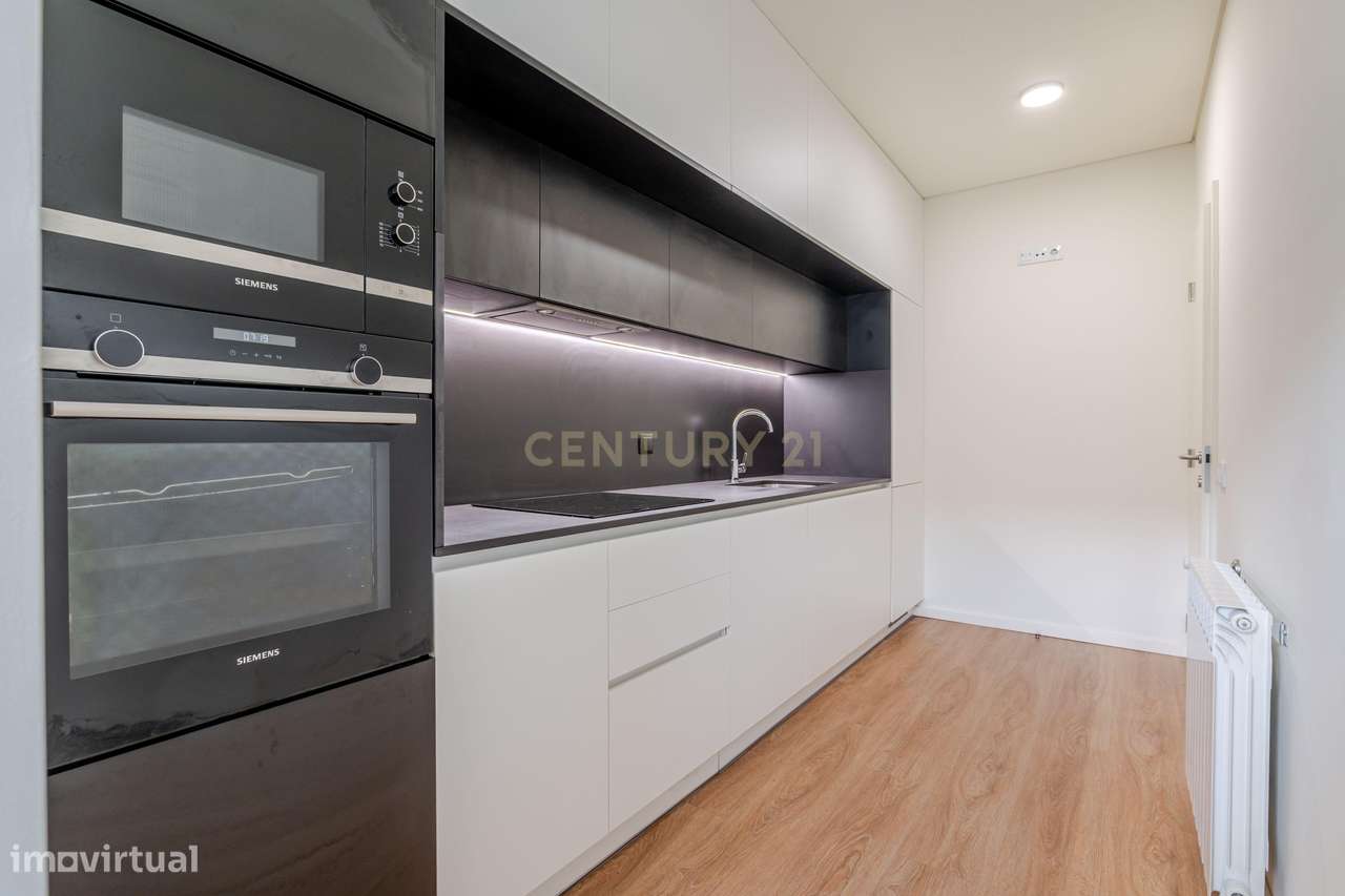 Apartamento T2 praticamente novo , nas Antas, Porto-27