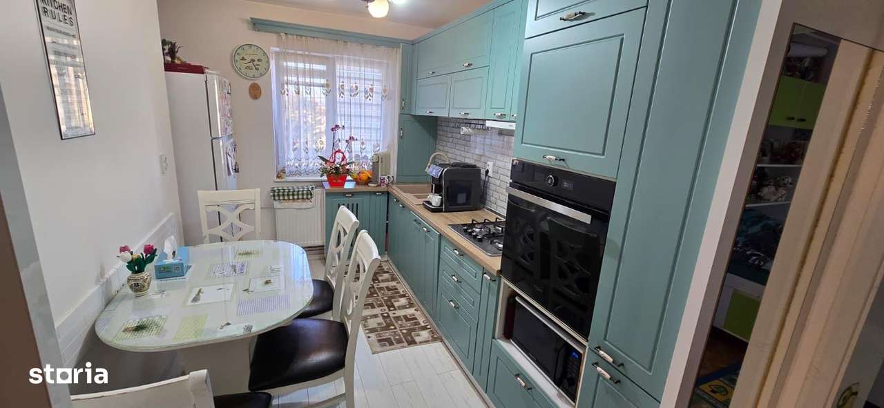 Apartament de vanzare 3 camere ,Manastur-0