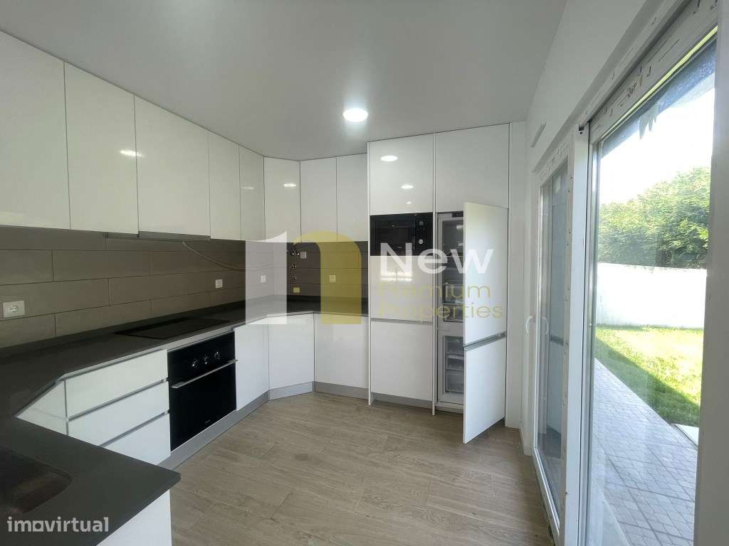 Moradia T4 Nova com Piscina - Lagoa de Albufeira. - Grande imagem: 4/35