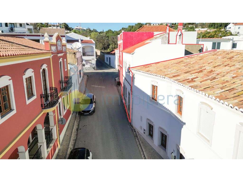 Prédio habitacional para venda na bela Vila de Boliqueime. - Grande imagem: 4/57