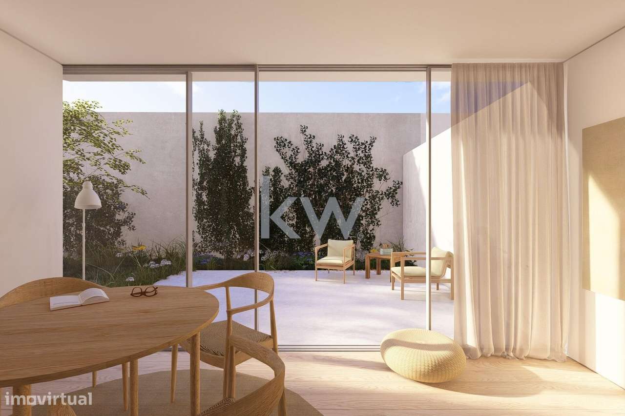 Prédio para reconstrução em Campolide com projecto aprovado pela C. M. - Grande imagem: 2/23